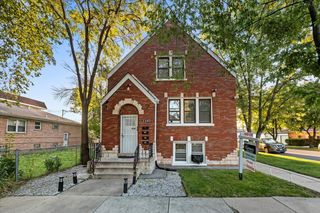 2345 RIDGELAND Avenue 2, Berwyn, IL 60402