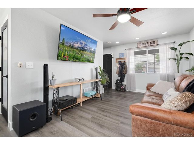 3709 Salida Ct, Evans, CO 80620