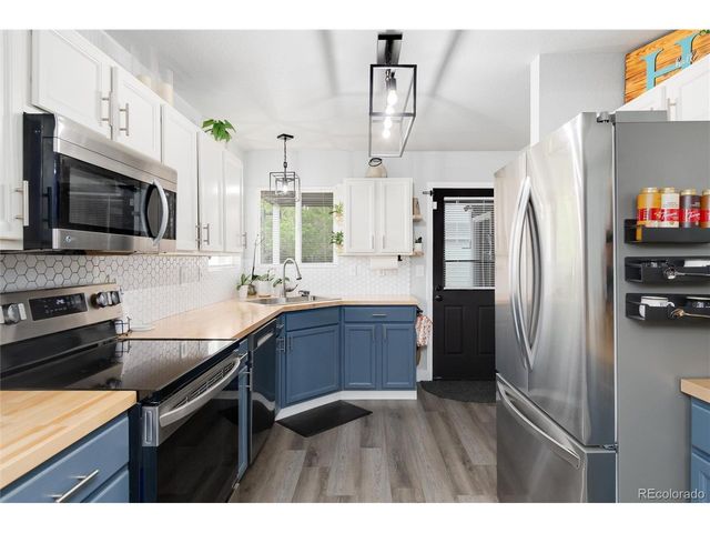 3709 Salida Ct, Evans, CO 80620