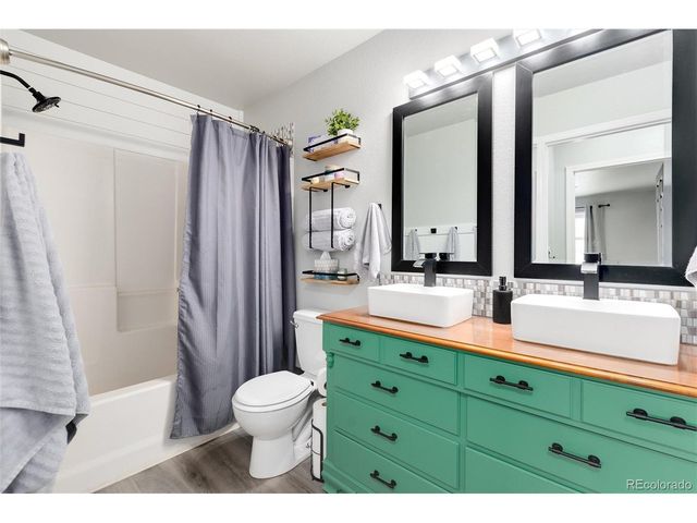 3709 Salida Ct, Evans, CO 80620