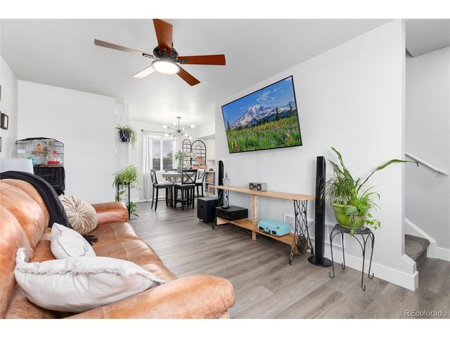 3709 Salida Ct, Evans, CO 80620