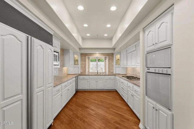 1401 Glen Oaks Boulevard, Pasadena, CA 91105