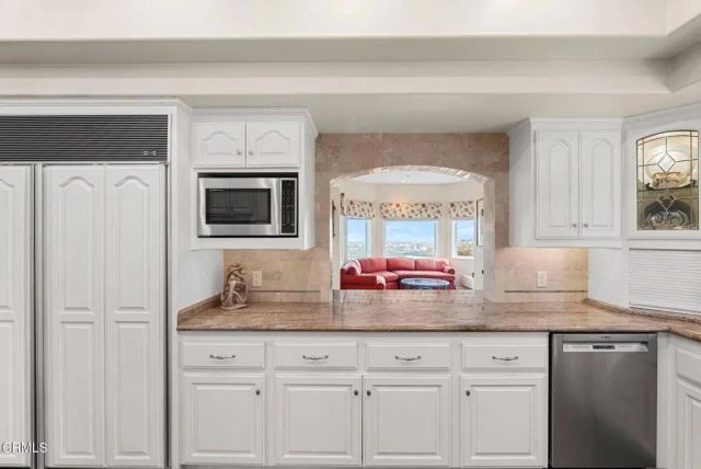 1401 Glen Oaks Boulevard, Pasadena, CA 91105