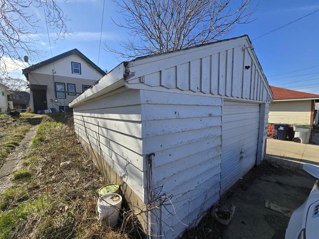 3532 N 22nd STREET, Milwaukee, WI 53206