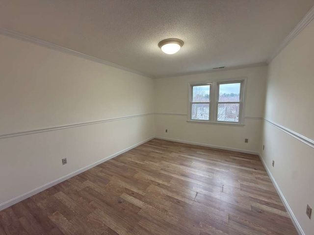 94 Tennis Plaza Rd 10, Dracut, MA 01826