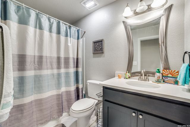 1020 Pebble Beach Dr NW, Lakehills, TX 78063