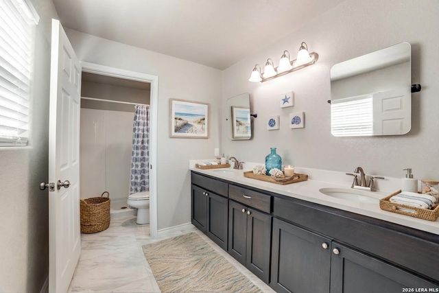 1020 Pebble Beach Dr NW, Lakehills, TX 78063