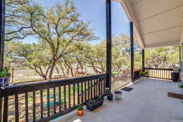 1020 Pebble Beach Dr NW, Lakehills, TX 78063