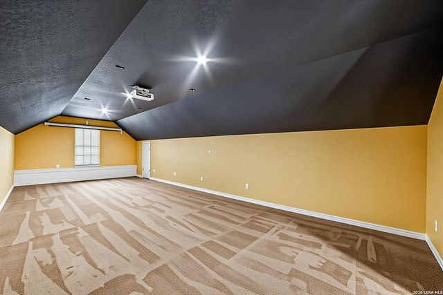 1020 Pebble Beach Dr NW, Lakehills, TX 78063