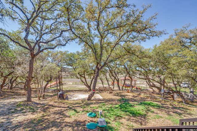 1020 Pebble Beach Dr NW, Lakehills, TX 78063
