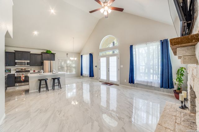 1020 Pebble Beach Dr NW, Lakehills, TX 78063