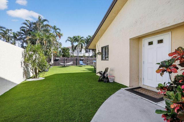 235 SW 29th Avenue, Delray Beach, FL 33445