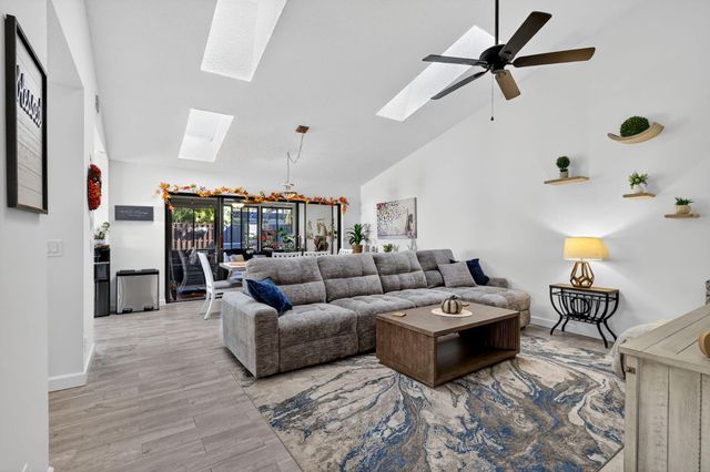 235 SW 29th Avenue, Delray Beach, FL 33445