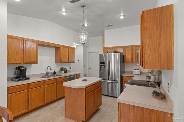 7293 Rexford St, Navarre, FL 32566