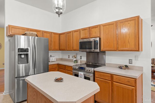 7293 Rexford St, Navarre, FL 32566