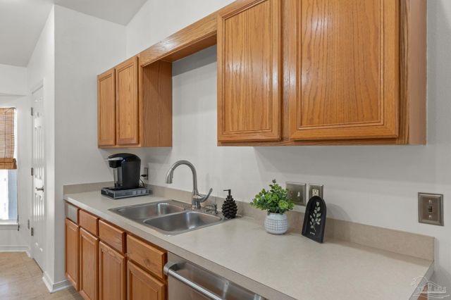 7293 Rexford St, Navarre, FL 32566