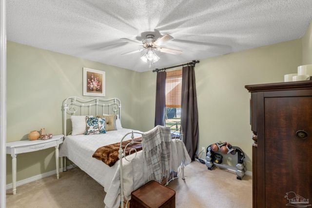 7293 Rexford St, Navarre, FL 32566