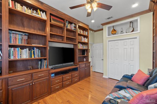 7293 Rexford St, Navarre, FL 32566