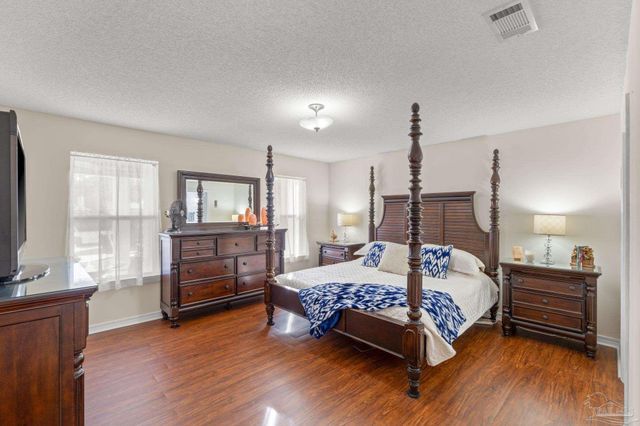 7293 Rexford St, Navarre, FL 32566