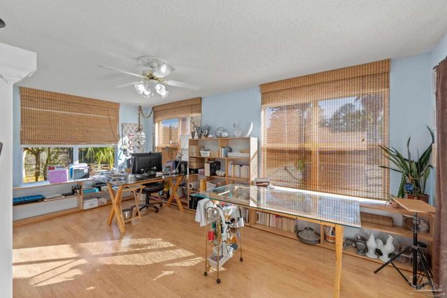 7293 Rexford St, Navarre, FL 32566