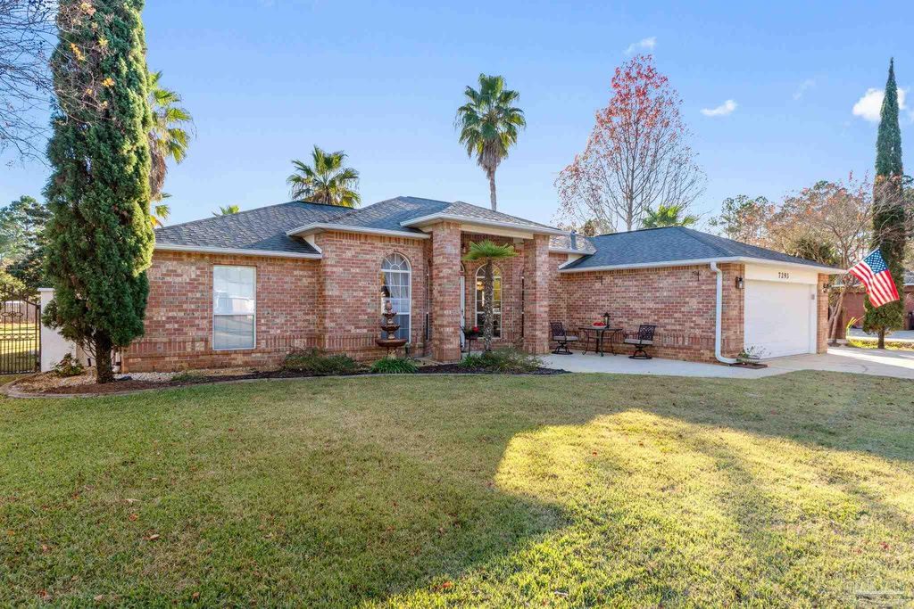 7293 Rexford St, Navarre, FL 32566