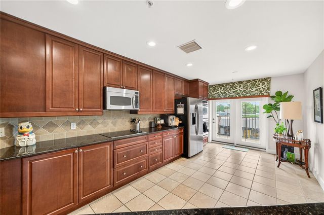2305 EDGEWATER DRIVE 1210, Orlando, FL 32804