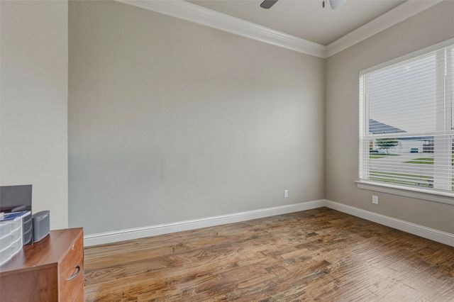 125 Oak View Drive, Godley, TX 76044