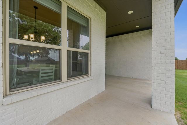 125 Oak View Drive, Godley, TX 76044