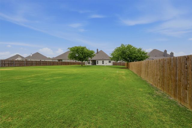 125 Oak View Drive, Godley, TX 76044
