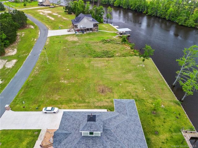 3939 River Moss Lane, Westlake, LA 70669