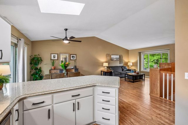 1121 Scott Street S, Shakopee, MN 55379