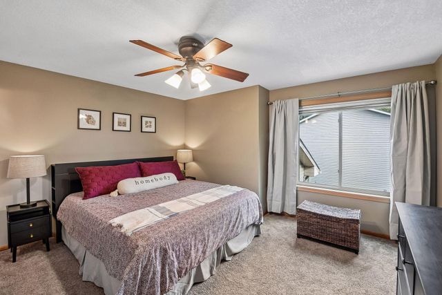 1121 Scott Street S, Shakopee, MN 55379