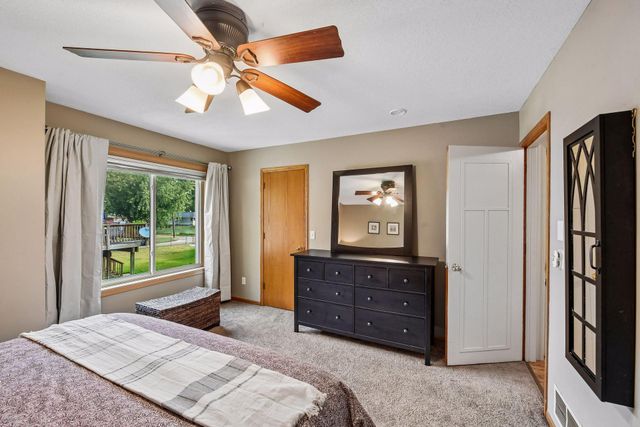 1121 Scott Street S, Shakopee, MN 55379