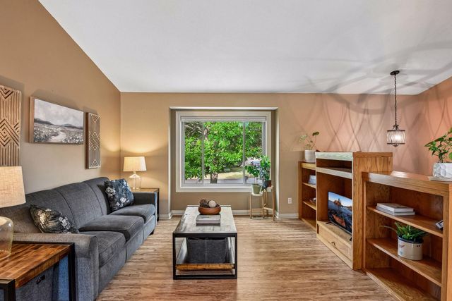 1121 Scott Street S, Shakopee, MN 55379
