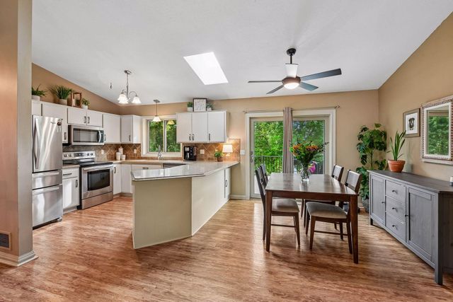 1121 Scott Street S, Shakopee, MN 55379