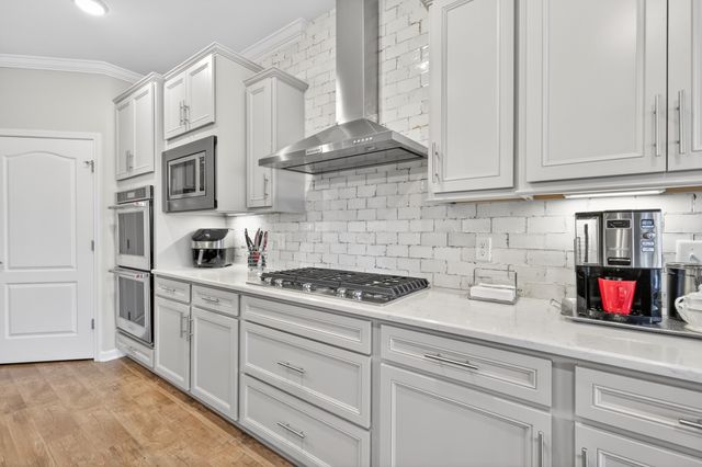 1016 Coffee Rdg, Spring Hill, TN 37174