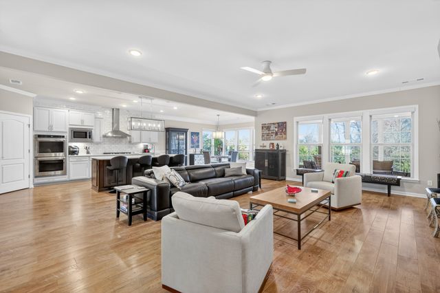 1016 Coffee Rdg, Spring Hill, TN 37174