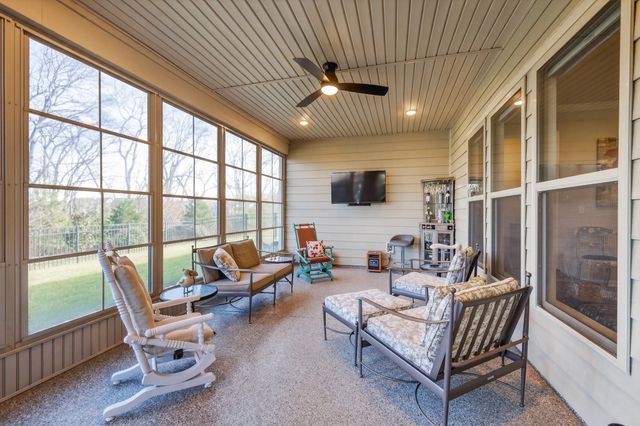 1016 Coffee Rdg, Spring Hill, TN 37174