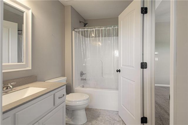 24031 W 121st Street, Olathe, KS 66061