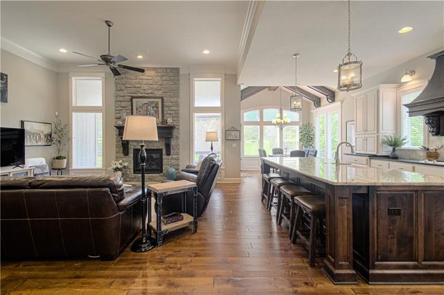 24031 W 121st Street, Olathe, KS 66061
