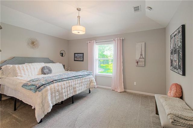 24031 W 121st Street, Olathe, KS 66061
