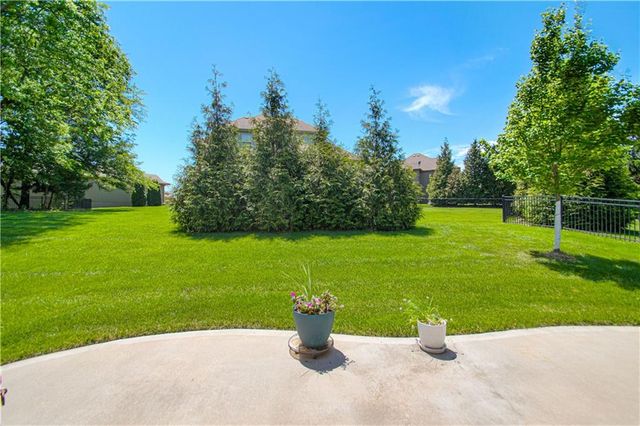 24031 W 121st Street, Olathe, KS 66061