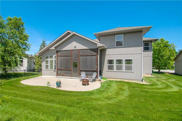 24031 W 121st Street, Olathe, KS 66061