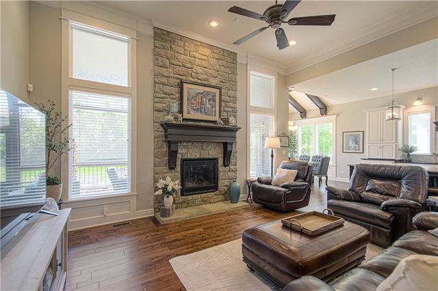 24031 W 121st Street, Olathe, KS 66061