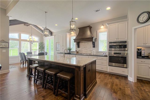 24031 W 121st Street, Olathe, KS 66061