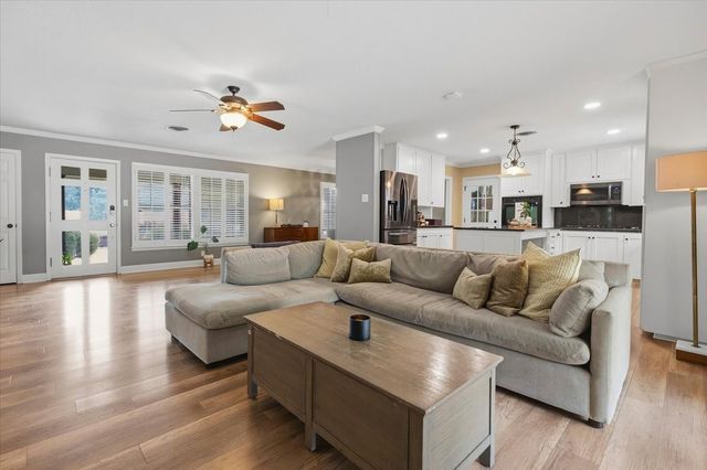 6724 Cumberland Road, Fort Worth, TX 76116