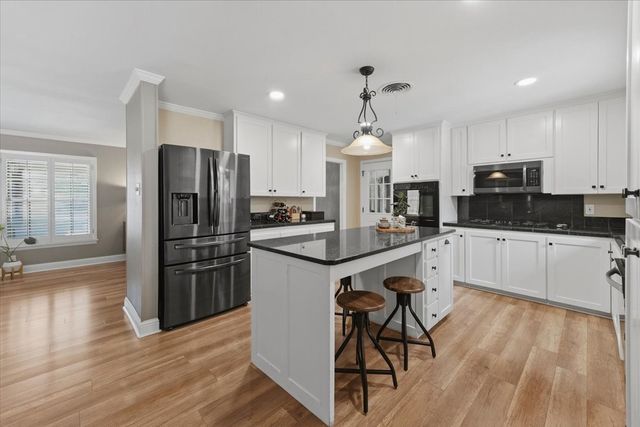 6724 Cumberland Road, Fort Worth, TX 76116