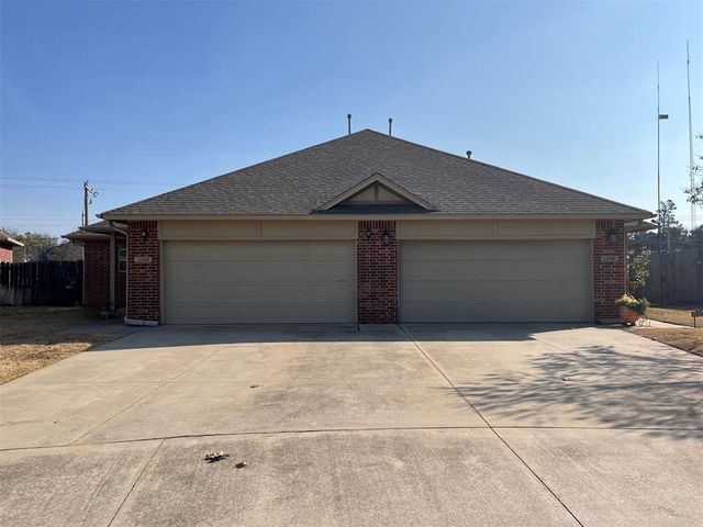 13706 Oxford Drive, Edmond, OK 73013