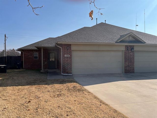 13706 Oxford Drive, Edmond, OK 73013