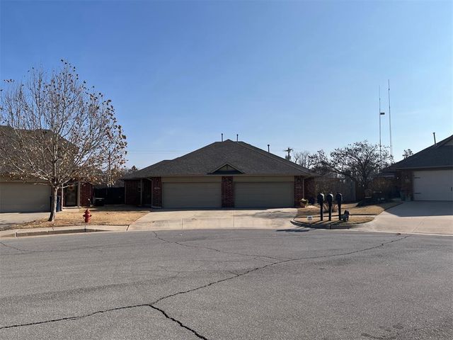 13706 Oxford Drive, Edmond, OK 73013